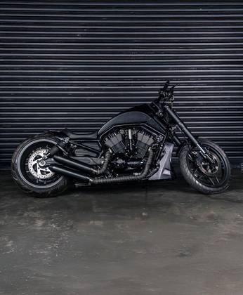 HARLEY-DAVIDSON V-ROD 10TH ANNIVERSARY EDITION 